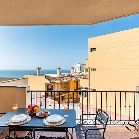 Beachside Retreat With Private Terrace Benalmádena